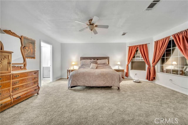 24261 Jacaranda Drive, Tehachapi CA: https://media.crmls.org/medias/4c445720-6589-4d3b-bd21-a0ace6954c07.jpg