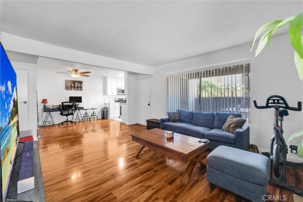 MLS #OC25162222 img 23