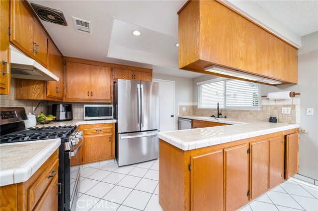 Detail Gallery Image 12 of 36 For 8749 Calle Quebrada, Rancho Cucamonga,  CA 91730 - 3 Beds | 2 Baths