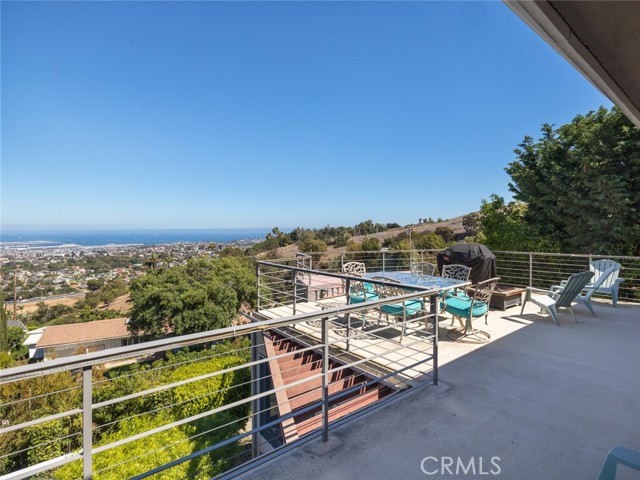 2135 Chandeleur Drive, Rancho Palos Verdes, California 90275, 5 Bedrooms Bedrooms, ,4 BathroomsBathrooms,Residential,Sold,Chandeleur,PV21147039