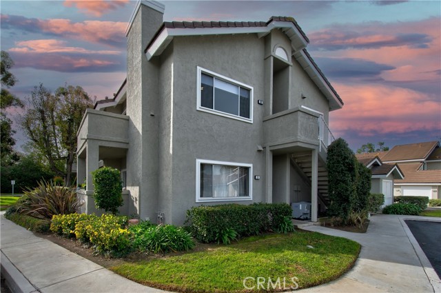 60 Greenmoor #30, Irvine, CA 92614