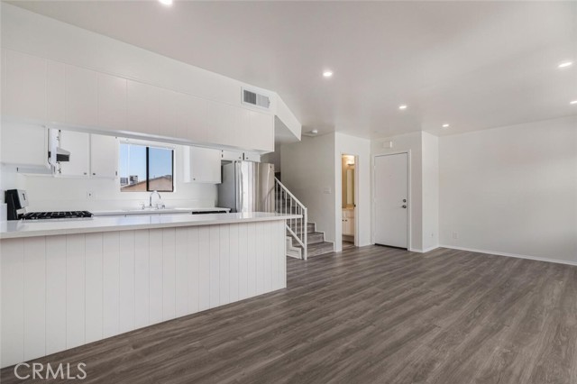 1129 Linden Avenue, Glendale CA: https://media.crmls.org/medias/4c452ac5-ee51-4fd2-8d84-ebc4608a3151.jpg