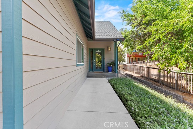 Detail Gallery Image 3 of 44 For 715 Leland St, Paso Robles,  CA 93446 - 3 Beds | 2 Baths