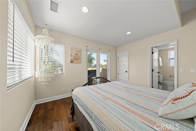 Detail Gallery Image 50 of 56 For 216 10th St, Huntington Beach,  CA 92648 - 4 Beds | 3/2 Baths