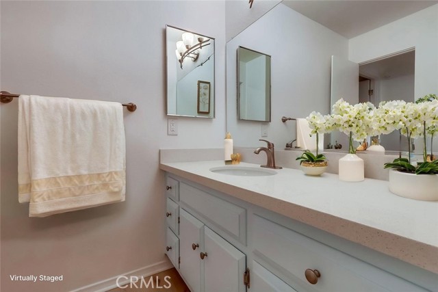 3200 La Rotonda Drive, Rancho Palos Verdes, California 90275, ,Residential Income,For Sale,La Rotonda,SB25249999 3200 La Rotonda Drive, Rancho Palos Verdes, California 90275, ,Residential Income,For Sale,La Rotonda,SB25249999