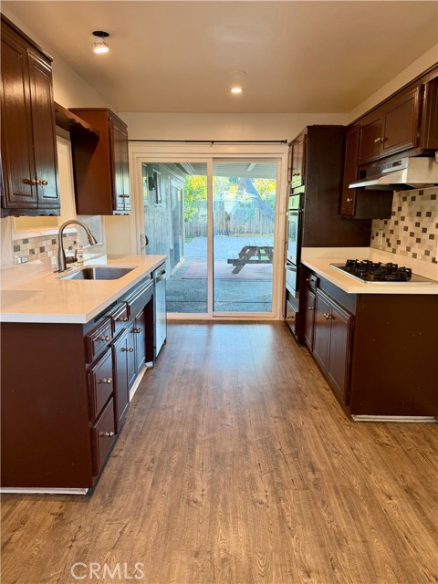 Detail Gallery Image 4 of 24 For 22800 Runnymede, West Hills,  CA 91307 - 3 Beds | 2 Baths