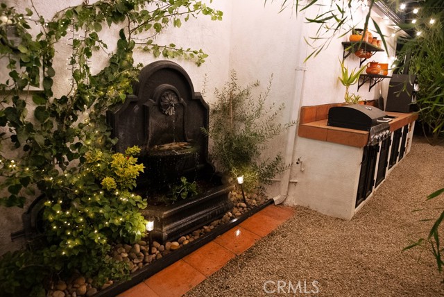 1217 Avenue 56, Highland Park CA: https://media.crmls.org/medias/4c474672-f6db-41d4-9782-d1425dc91ab6.jpg
