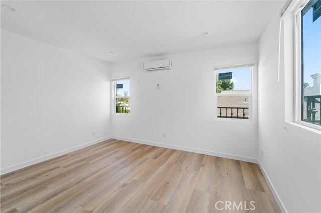 18656 Runnymede Street, Reseda CA: https://media.crmls.org/medias/4c47a7f3-c84a-427d-aee5-329ef04758cf.jpg