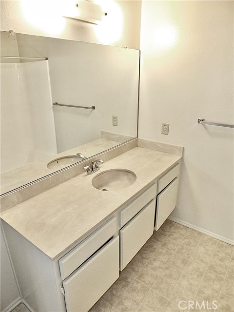 Detail Gallery Image 27 of 49 For 8472 Kington Way #7,  Cypress,  CA 90630 - 2 Beds | 2/1 Baths