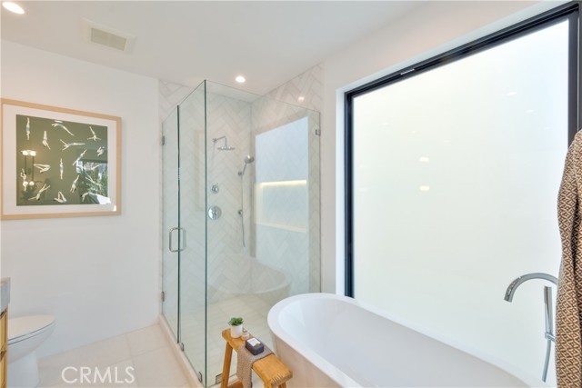Detail Gallery Image 40 of 54 For 707 2nd St, Hermosa Beach,  CA 90254 - 4 Beds | 4/1 Baths