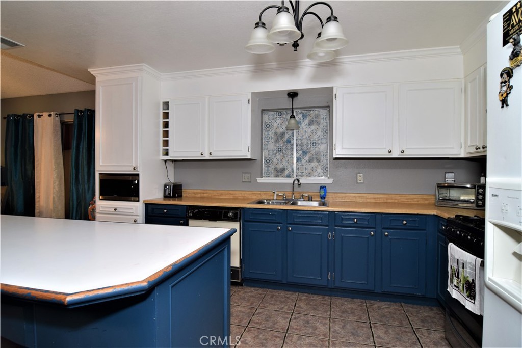 MLS #SR25252356 image #12