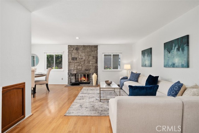 Detail Gallery Image 8 of 34 For 566 Elkhorn Dr, Duarte,  CA 91010 - 3 Beds | 2 Baths