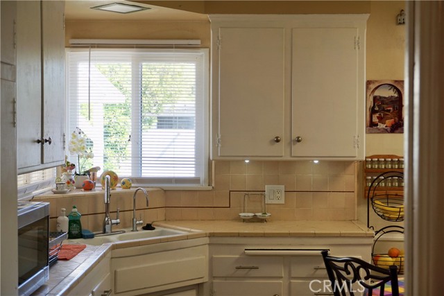 Detail Gallery Image 8 of 24 For 17809 San Jose St, Granada Hills,  CA 91344 - 3 Beds | 2 Baths
