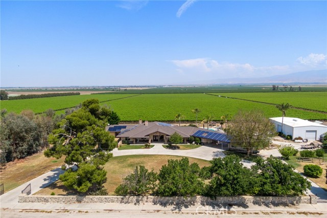 38792 Comanche Point Road, Arvin CA: https://media.crmls.org/medias/4c4931d4-d4c2-4240-8d60-95811f193907.jpg