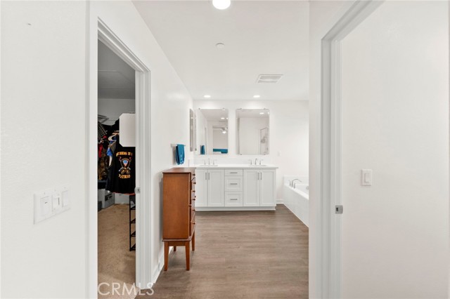 29550 Woodcreek Trail, Winchester CA: https://media.crmls.org/medias/4c49b5c8-c34d-4923-a7d0-234f81bc1717.jpg