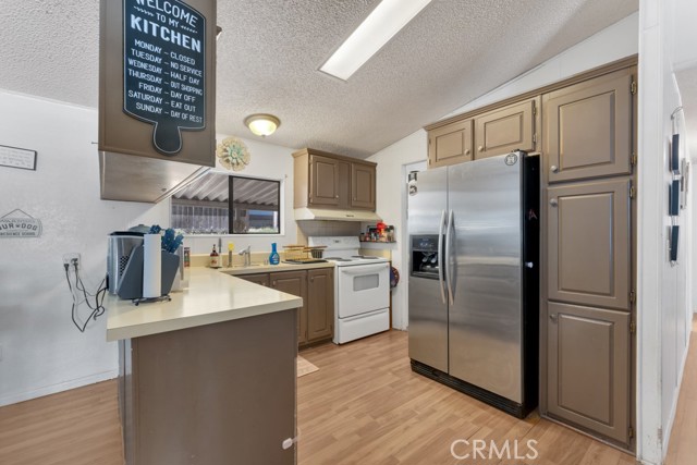24425 Woolsey Canyon Road, West Hills CA: https://media.crmls.org/medias/4c49c9e6-23e8-4b54-9fc5-058bd5587fa2.jpg