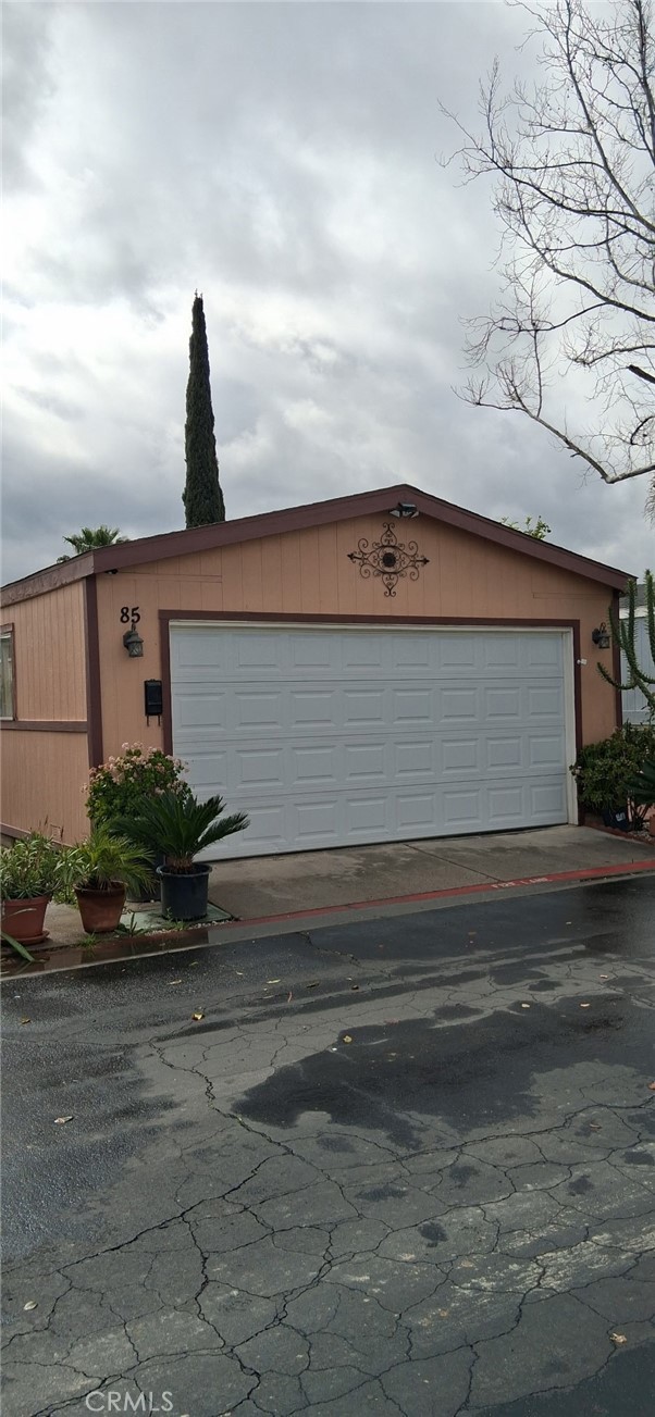 Front Image Thumbnail for CRPW26039356