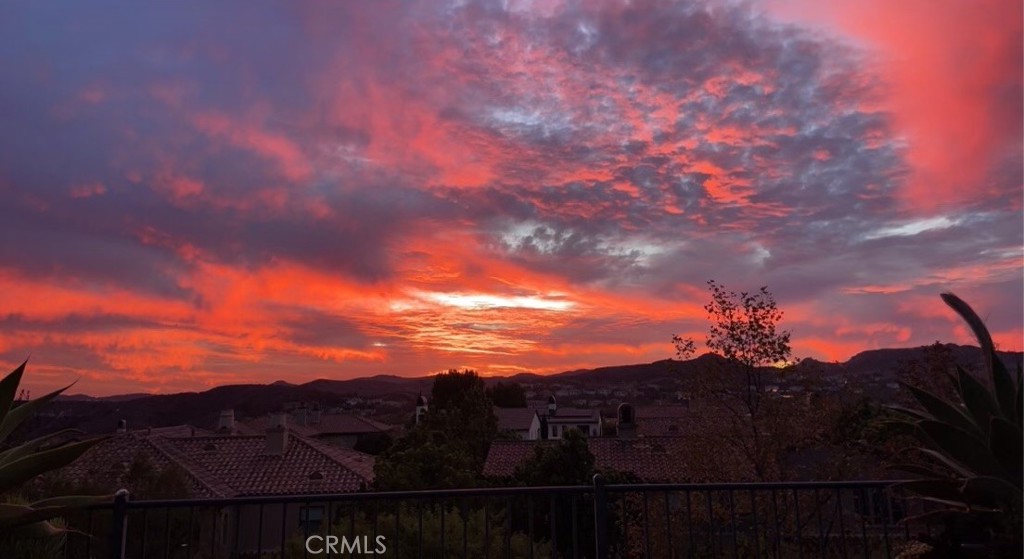 https://media.crmls.org/medias/4c4a03d1-5b8a-444f-83e9-15c8b467047b.jpg?preset=X-Large