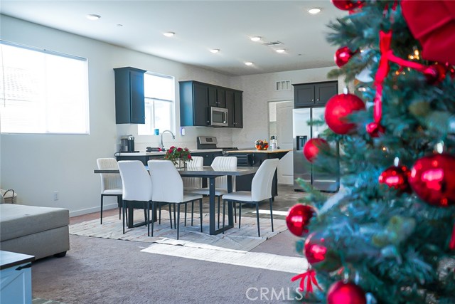 Detail Gallery Image 4 of 23 For 1352 Fiddleleaf, Banning,  CA 92220 - 2 Beds | 2 Baths