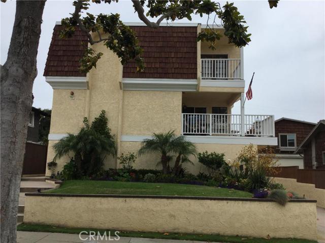 705 Broadway, Redondo Beach, California 90277, 2 Bedrooms Bedrooms, ,3 BathroomsBathrooms,Residential,Sold,Broadway,SB16129113