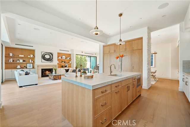 Detail Gallery Image 15 of 56 For 5136 Nagle Ave, Sherman Oaks,  CA 91423 - 6 Beds | 6/2 Baths