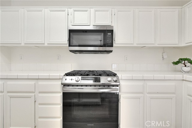 13207 Eastview, Victorville CA: https://media.crmls.org/medias/4c4ad527-fb2f-4985-8c8e-27b3f3db79a6.jpg