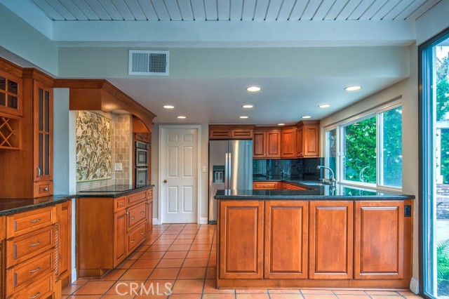 5021 Corkwood Lane, Irvine CA: https://media.crmls.org/medias/4c4b331c-ef02-4265-ba6b-2176697dc84c.jpg