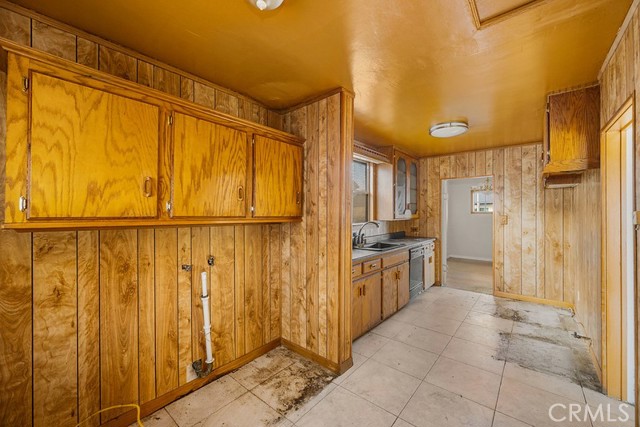 Detail Gallery Image 23 of 41 For 1504 S California Ave, Compton,  CA 90221 - 3 Beds | 2 Baths