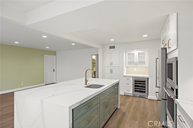 Detail Gallery Image 7 of 27 For 20152 Redlands Dr, Newport Beach,  CA 92660 - 5 Beds | 3 Baths