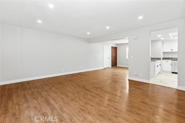 118 W Canada, San Clemente CA: https://media.crmls.org/medias/4c4d87c5-d342-49ff-b490-7536111e72ff.jpg