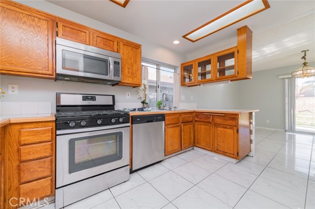 Detail Gallery Image 9 of 29 For 1955 Sierra Espadan, Perris,  CA 92571 - 3 Beds | 2/1 Baths