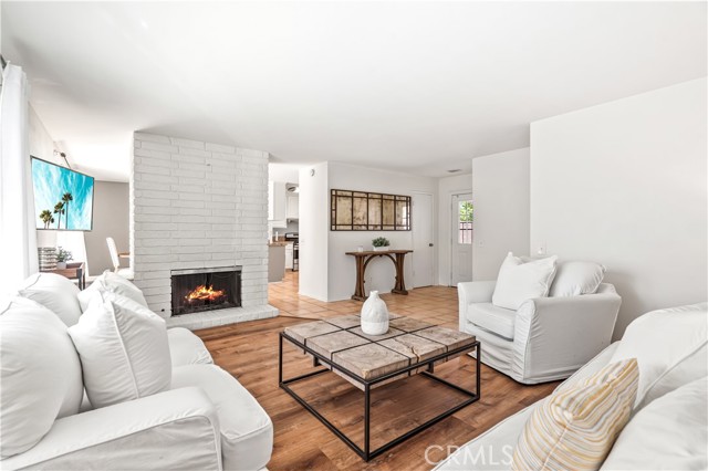 43160 Virginia Avenue, Palm Desert CA: https://media.crmls.org/medias/4c4e8aa8-4a7e-44da-b675-60d72f233930.jpg