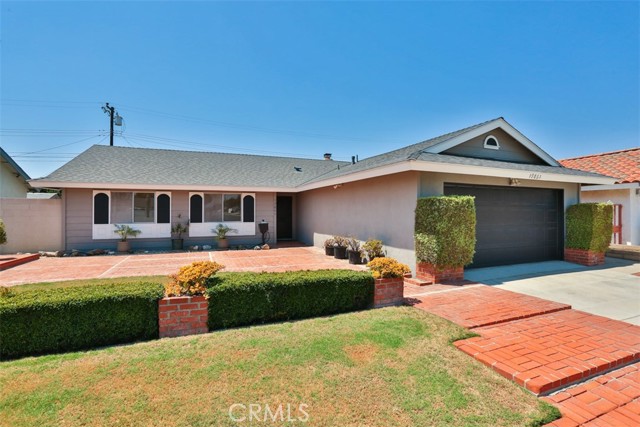 19861 Isthmus Ln, Huntington Beach, CA 92646