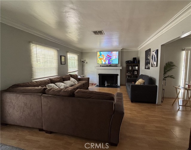 5620 & 5618 Cartwright Avenue, North Hollywood CA: https://media.crmls.org/medias/4c4f5a5e-7cd7-4957-994b-ffedbc0eae43.jpg