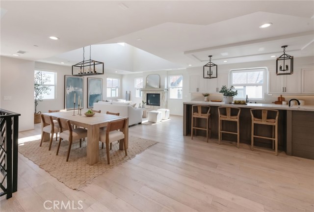 223 Irena Avenue, Redondo Beach, California 90277, 4 Bedrooms Bedrooms, ,4 BathroomsBathrooms,Residential,For Sale,Irena,SB25254754