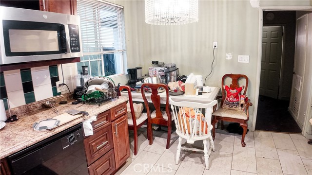 Detail Gallery Image 14 of 30 For 2719 Xavier, East Palo Alto,  CA 94303 - 7 Beds | 4 Baths