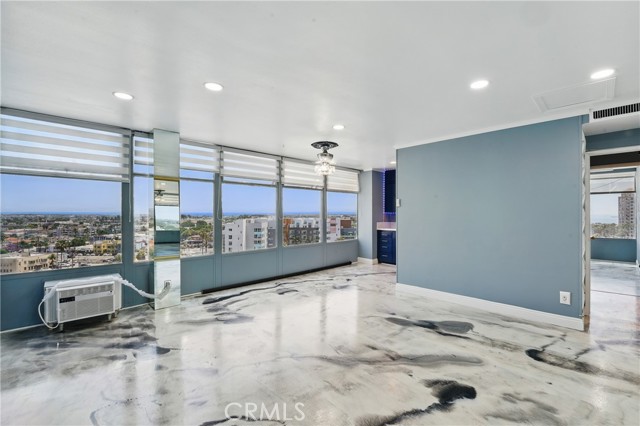 Detail Gallery Image 3 of 36 For 100 Atlantic Ave #1012,  Long Beach,  CA 90802 - 2 Beds | 1 Baths