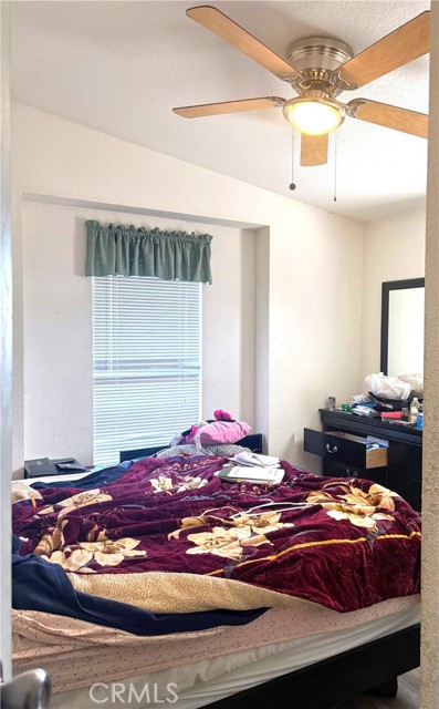 Detail Gallery Image 8 of 15 For 2505 Foothill #113,  San Bernardino,  CA 92410 - 3 Beds | 2 Baths