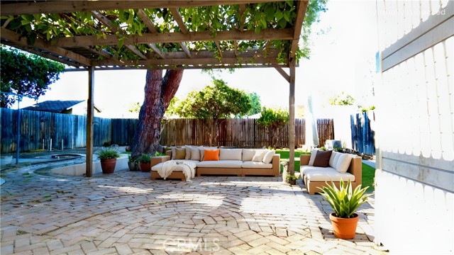 3688 Hoover Street, Riverside CA: https://media.crmls.org/medias/4c523010-6511-4c80-b77f-92b806cdd5ce.jpg