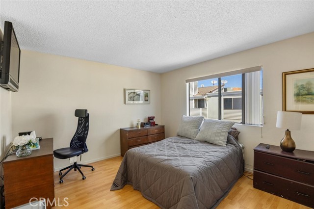 Detail Gallery Image 13 of 24 For 27070 Hidaway Ave #5,  Canyon Country,  CA 91351 - 2 Beds | 1/1 Baths