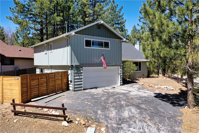 Detail Gallery Image 1 of 38 For 41829 Brownie Ln, Big Bear Lake,  CA 92315 - 3 Beds | 2 Baths