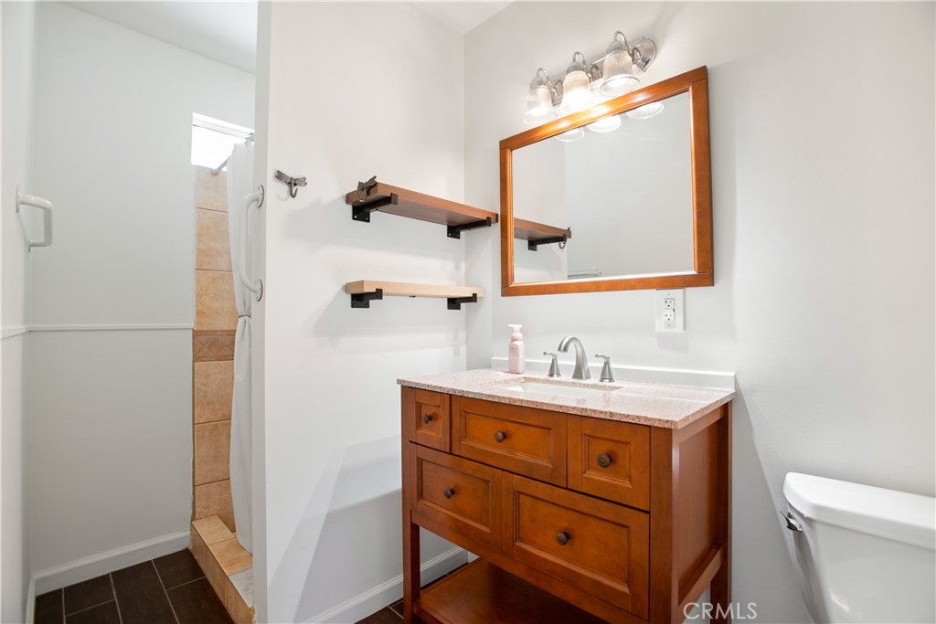 MLS #DW25252873 image #10