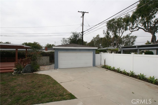 Detail Gallery Image 8 of 8 For 1207 Fonthill Ave, Torrance,  CA 90503 - 3 Beds | 2 Baths