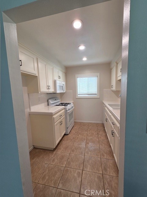 Detail Gallery Image 2 of 14 For 18641 Oriente Dr, Yorba Linda,  CA 92886 - 2 Beds | 1 Baths