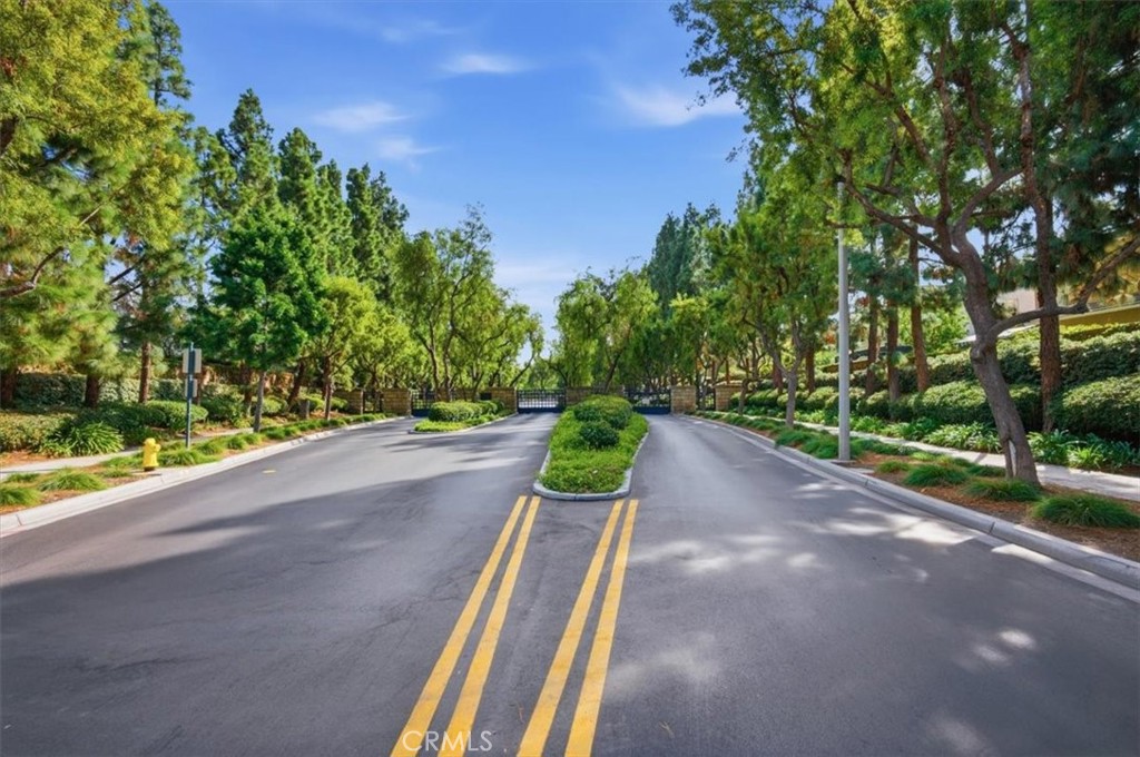 MLS #OC25258887 image #23