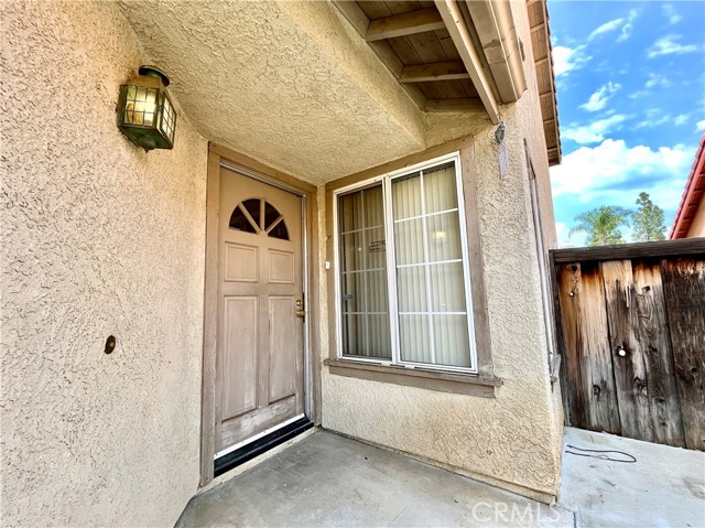 Detail Gallery Image 5 of 30 For 516 Dusty Ln, Perris,  CA 92571 - 3 Beds | 2/1 Baths