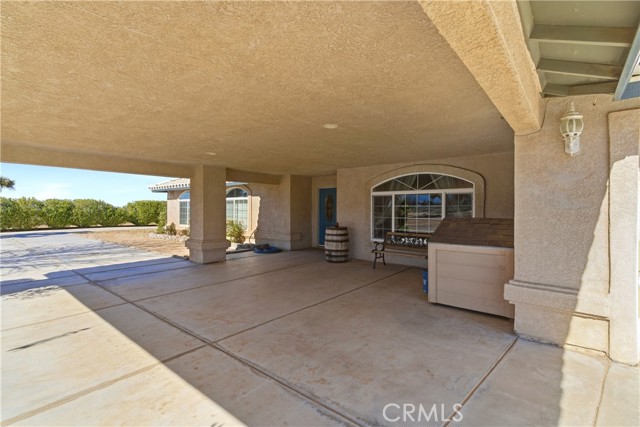 Detail Gallery Image 12 of 58 For 7330 Smoke Tree, Phelan,  CA 92371 - 4 Beds | 3 Baths