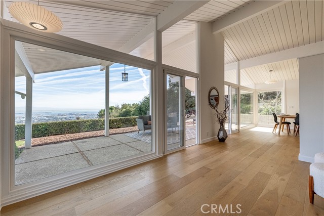 2952 Crownview Drive, Rancho Palos Verdes, California 90275, 4 Bedrooms Bedrooms, ,2 BathroomsBathrooms,Residential,For Sale,Crownview,PV25018946