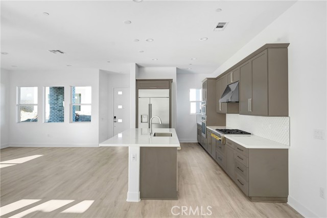 27345 Creekwood Lane, Valencia CA: https://media.crmls.org/medias/4c58a58a-97d0-40fd-b515-016c558ed5ed.jpg