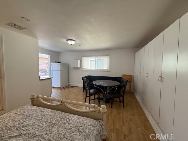Detail Gallery Image 3 of 25 For 15513 Andrae Ct #C,  North Hills,  CA 91343 - 0 Beds | 1 Baths